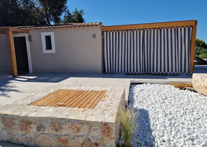 Sunny Villas