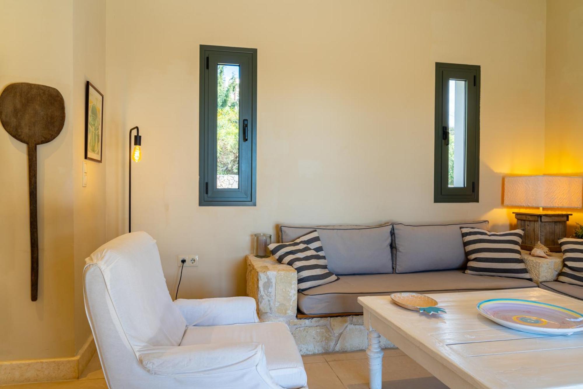 Sunny Villa *