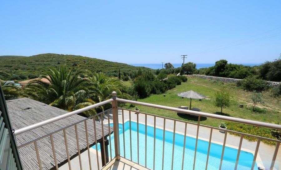 Sunny Villa
