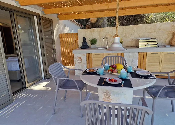 Sunny Villas
